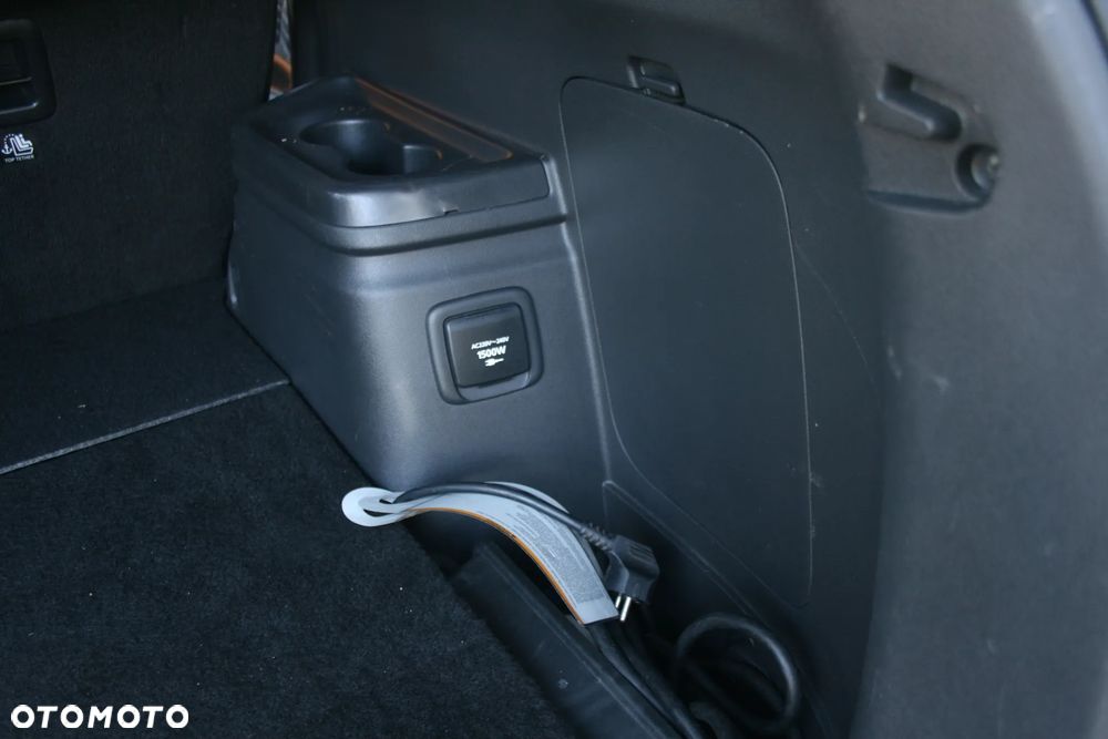 Mitsubishi Outlander - 28