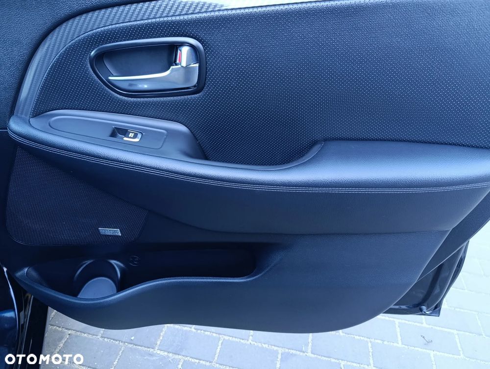 Kia Carens 1.7 CRDi 141 Edition 7 - 38