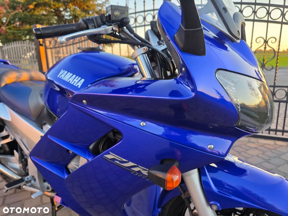 Yamaha FJR - 29