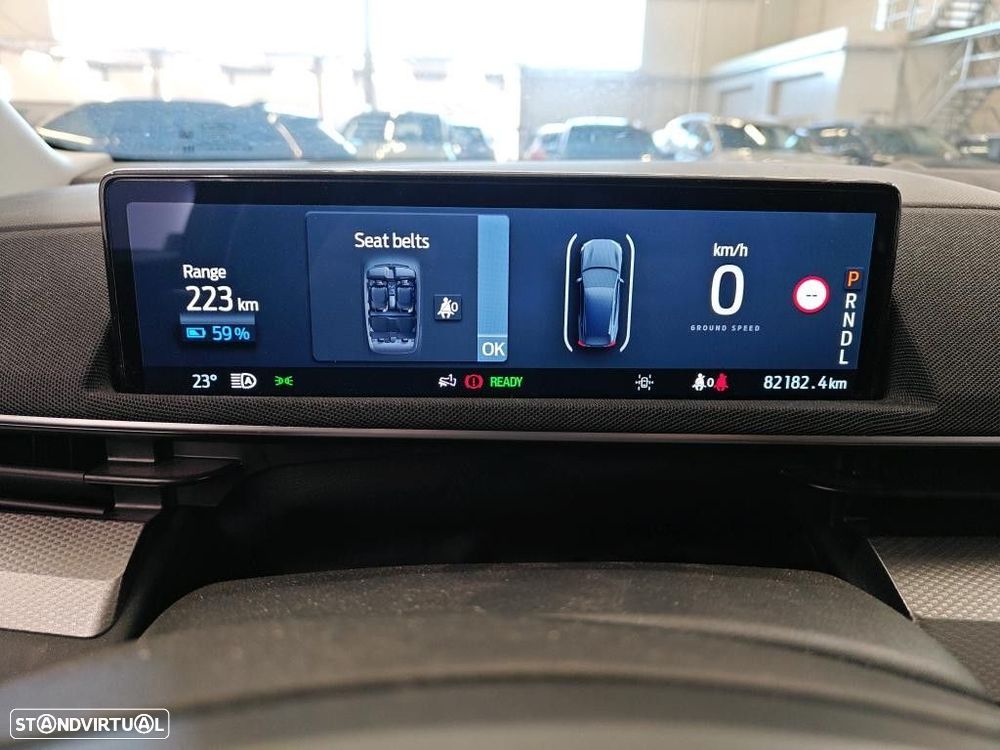 Ford Mustang Mach-E 75.7 kWh Base - 11