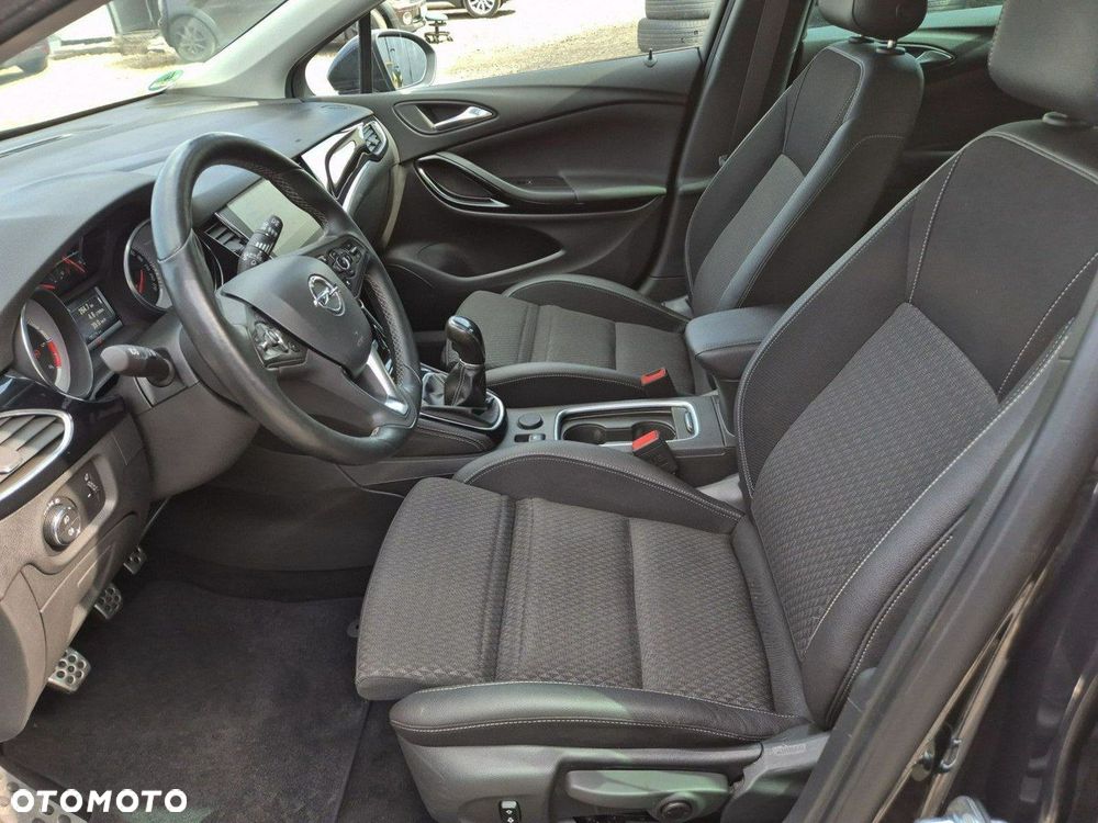 Opel Astra - 16