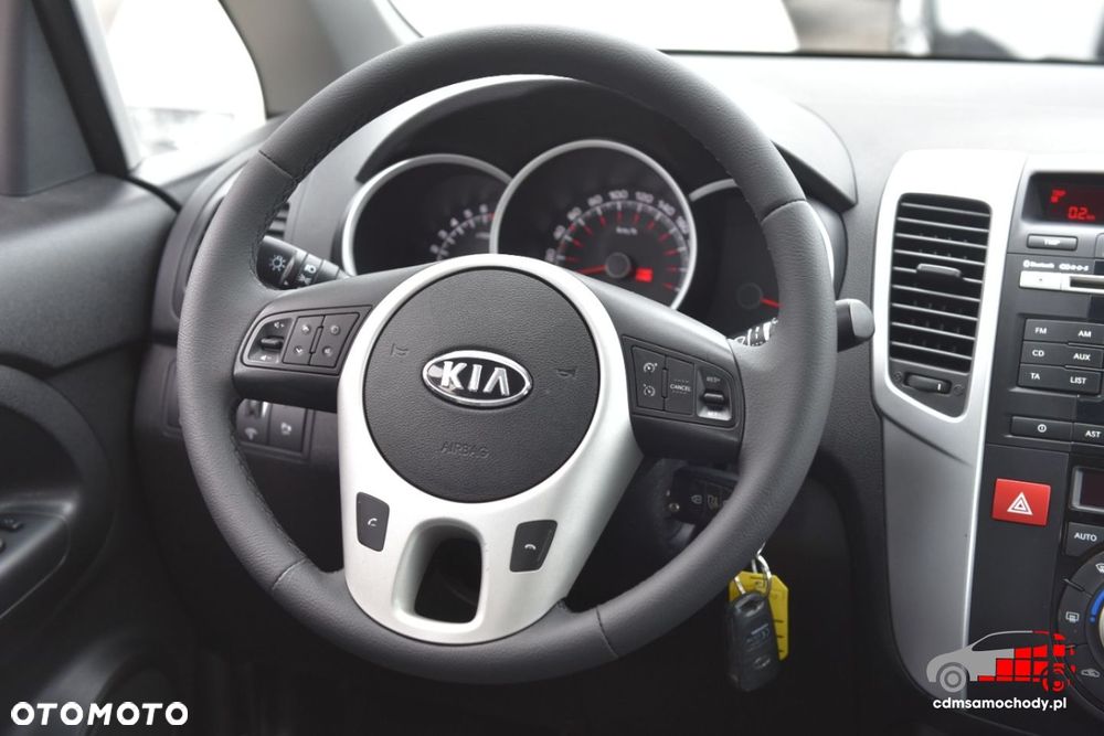 Kia Venga - 23