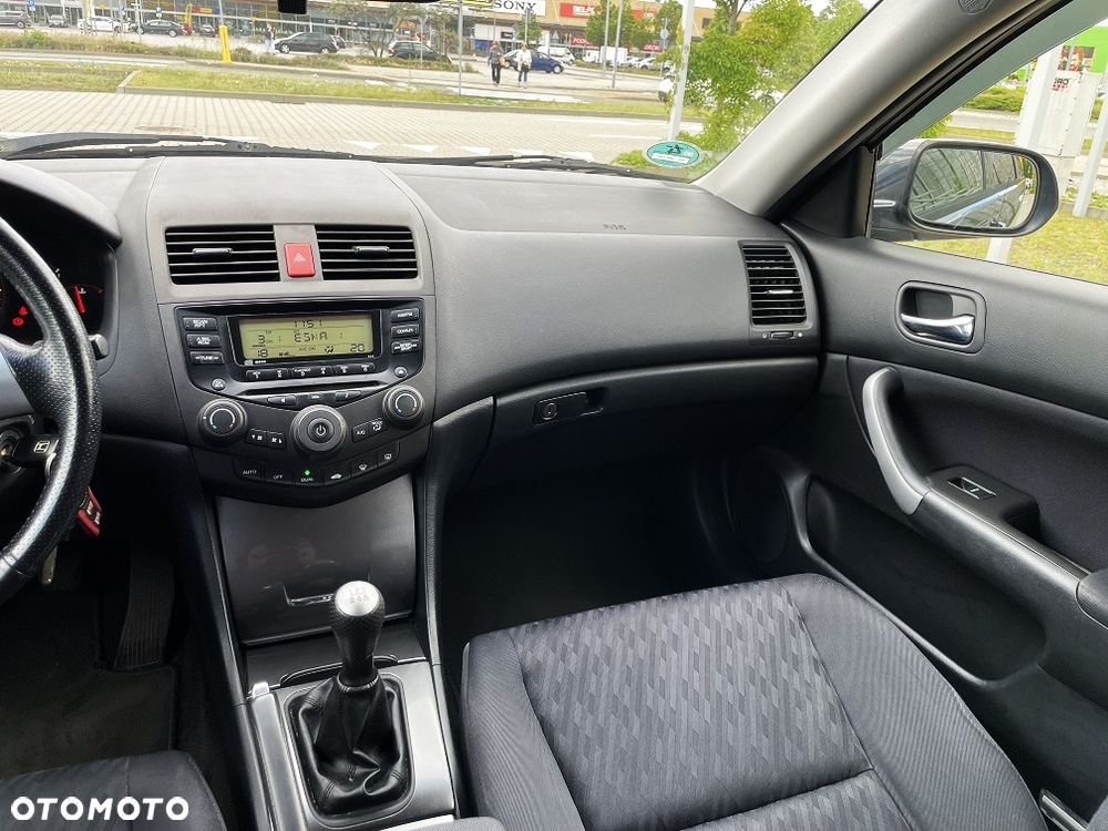 Honda Accord 2.0 i Comfort - 25