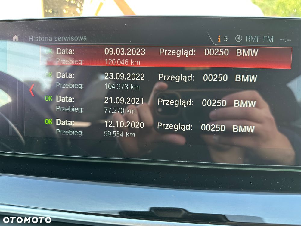 BMW Seria 5 520d Sport Line - 28