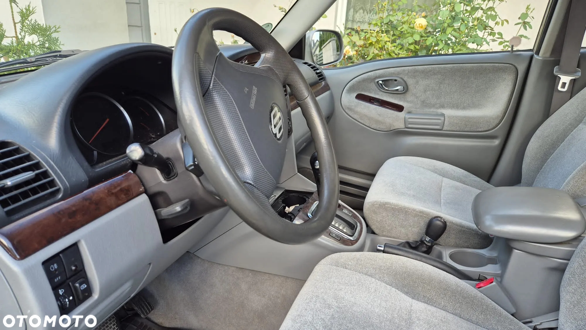 Suzuki Grand Vitara 2.7 V6 - 8