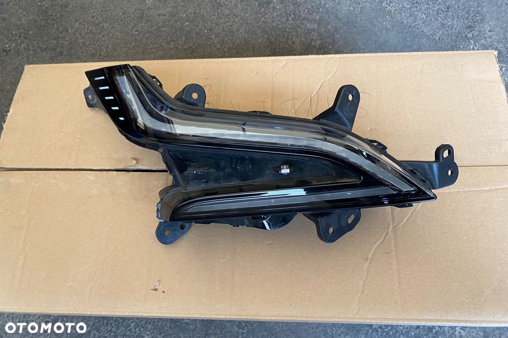 RENAULT MEGANE V 5 E-TECH LAMPA DRL PRAWA PRAWY PRZÓD ŚWIATŁO DO JAZDY DZIENNEJ  LEDOWY led w zderzak przedni 266009083R Wwa - 3