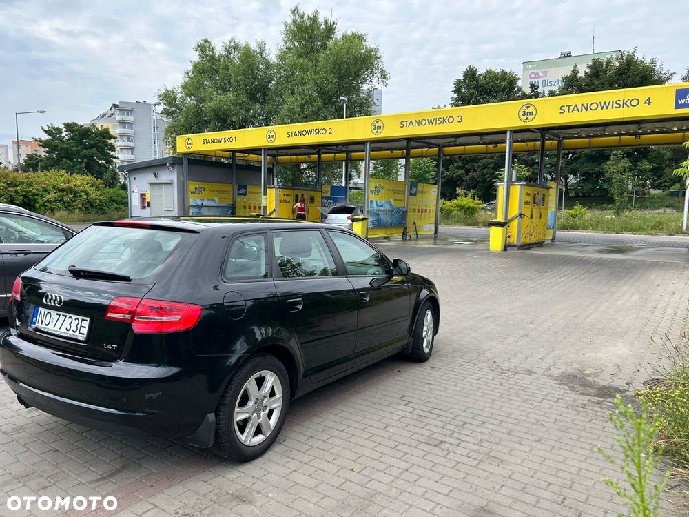 Audi A3 Sportback 1.4 TFSI Ambiente - 3