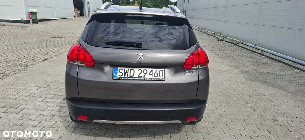 Peugeot 2008 1.2 Pure Tech Style S&S - 5