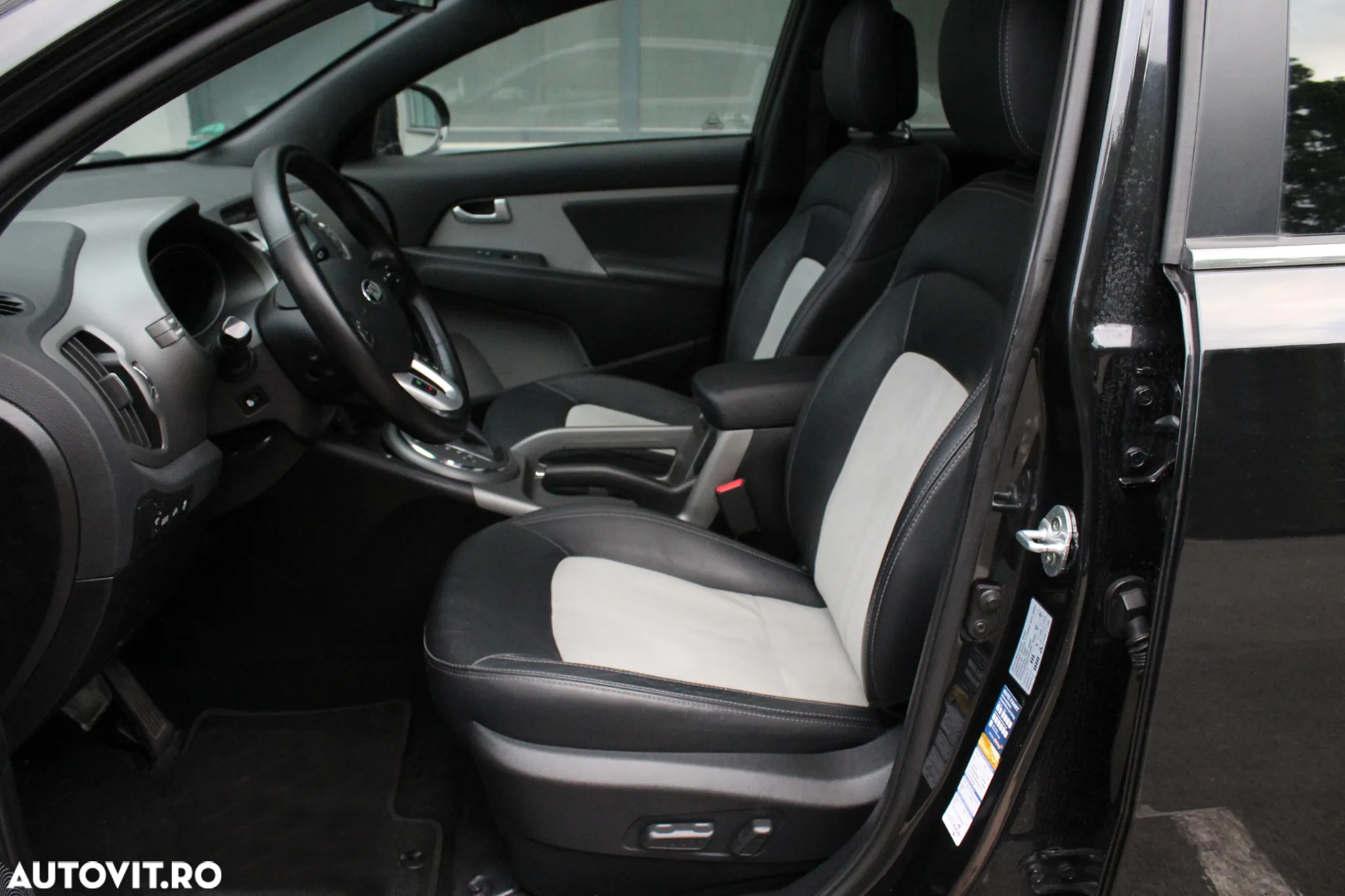 Kia Sportage 2,0 CRDI AWD Aut. Platinum - 9