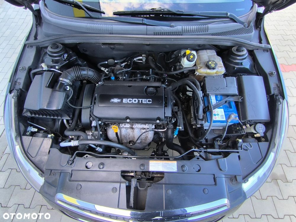 Chevrolet Cruze 1.6 LS - 37