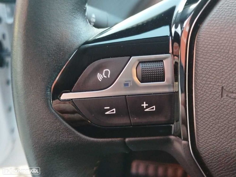 Peugeot 208 1.2 PureTech Active Pack - 15