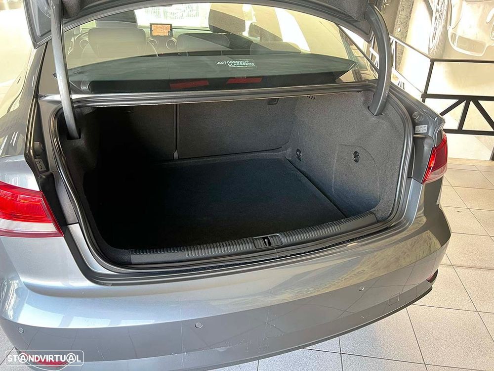 Audi A3 Limousine 1.6 TDI S-line S tronic - 25