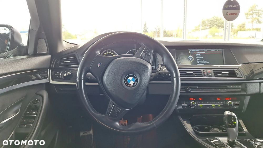 BMW Seria 5 525d xDrive Sport-Aut - 19