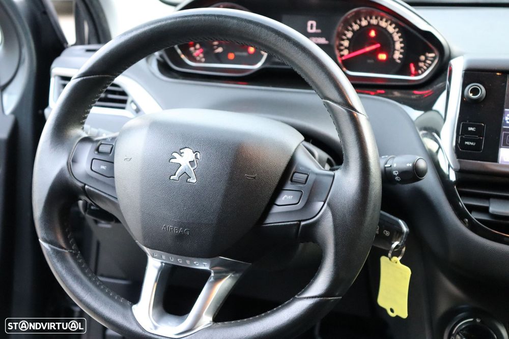 Peugeot 208 1.2 VTi SE Style - 10