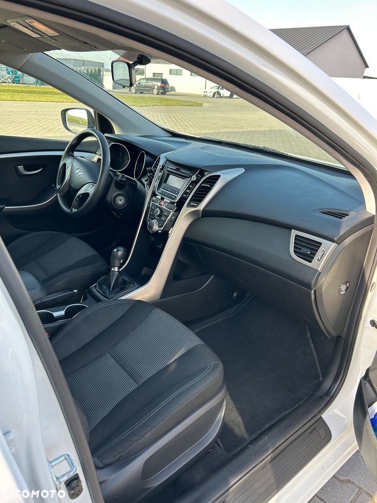 Hyundai i30 1.6 CRDi Classic - 9