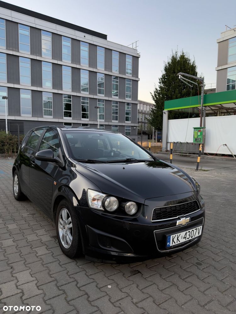 Chevrolet Aveo 1.4 16V LT - 9