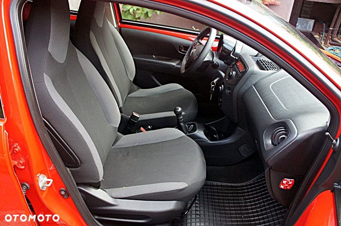 Toyota Aygo x - 19