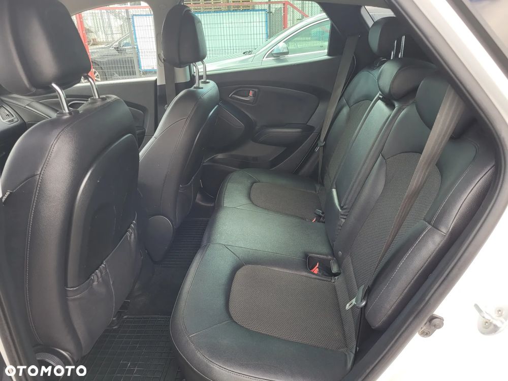 Hyundai ix35 1.7 CRDi 2WD blue Style - 15