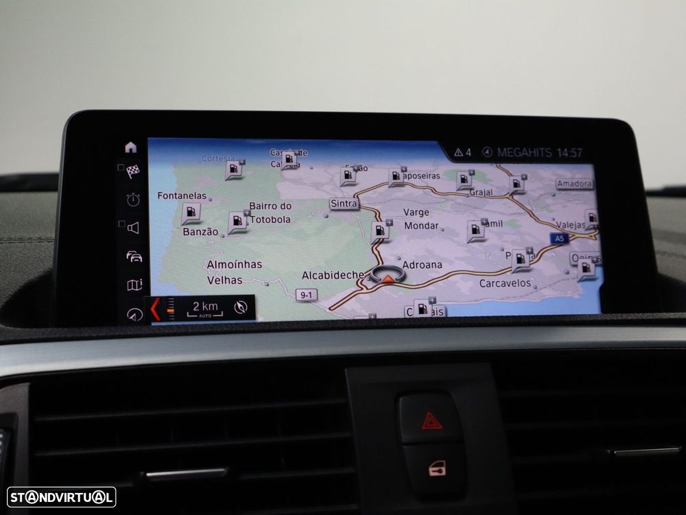 BMW 218 i Cabrio Pack M Auto - 16