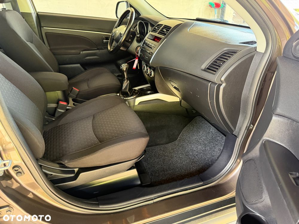 Mitsubishi ASX 1.6 Instyle AS&G - 16