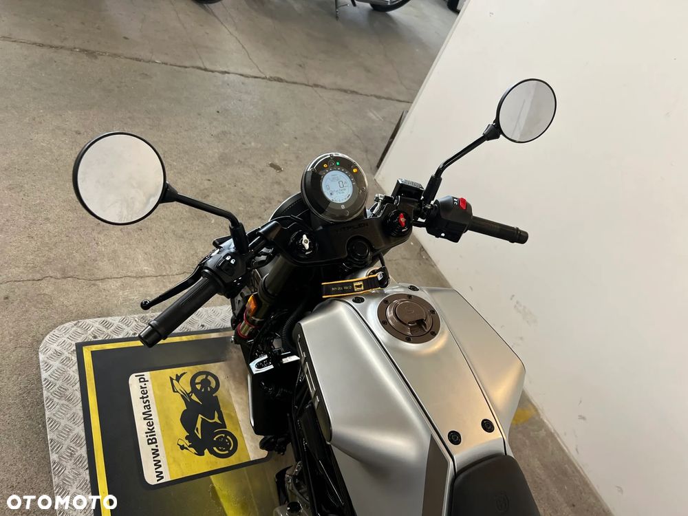 Husqvarna Vitpilen - 22