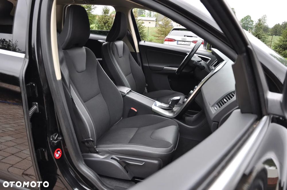 Volvo XC 60 - 24