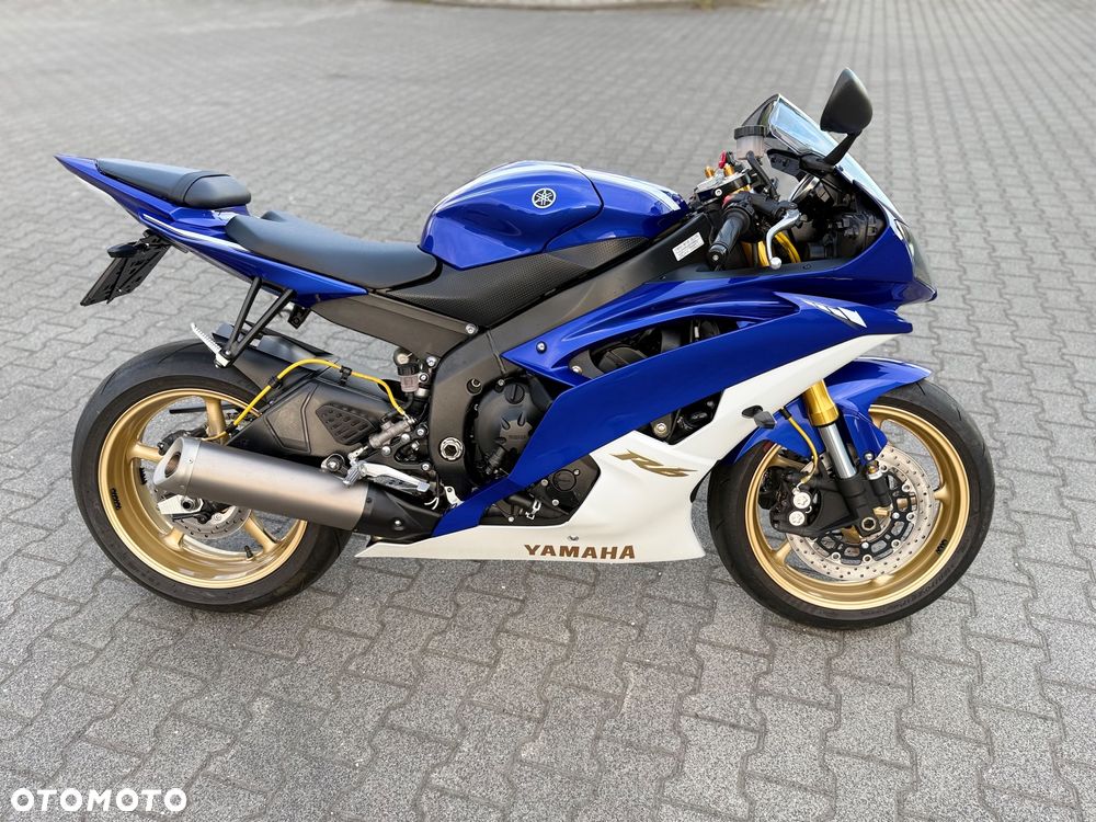Yamaha R6 - 5