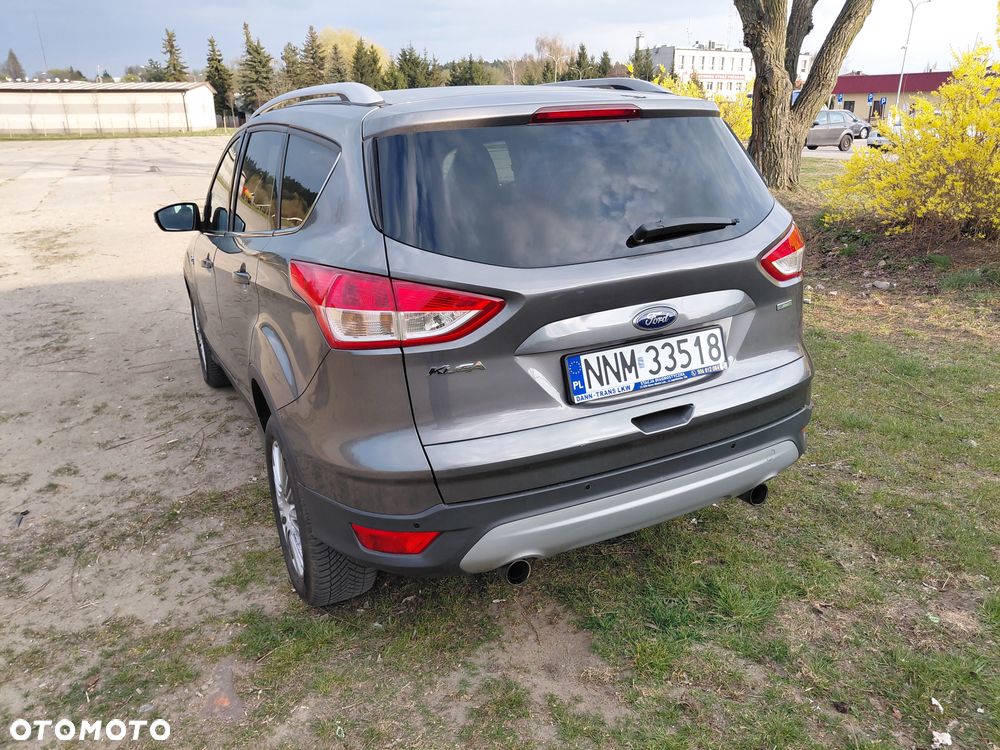 Ford Kuga 1.6 EcoBoost 2x4 Titanium - 8