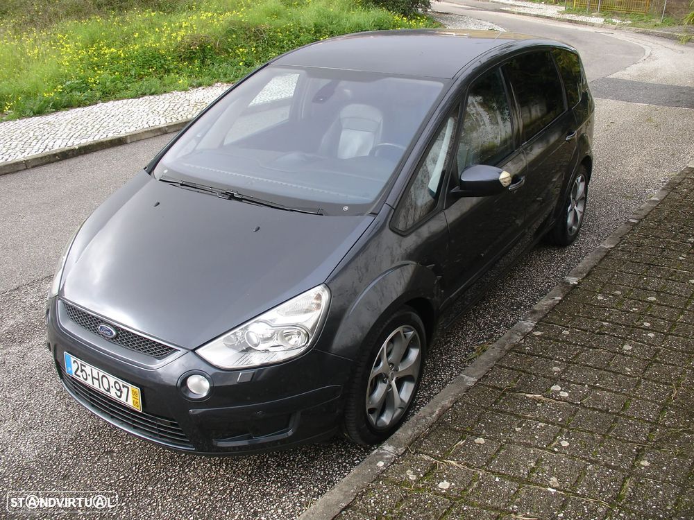 Ford S-Max 2.0 TDCi Titanium 7L - 25