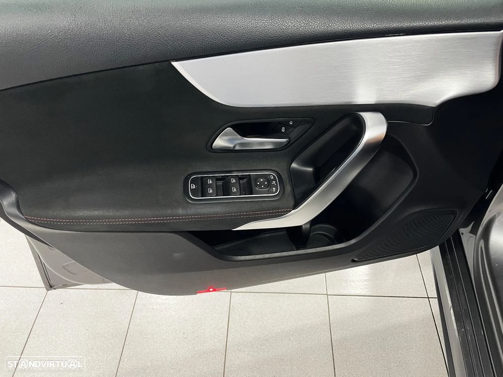 Mercedes-Benz A 160 AMG Line - 5