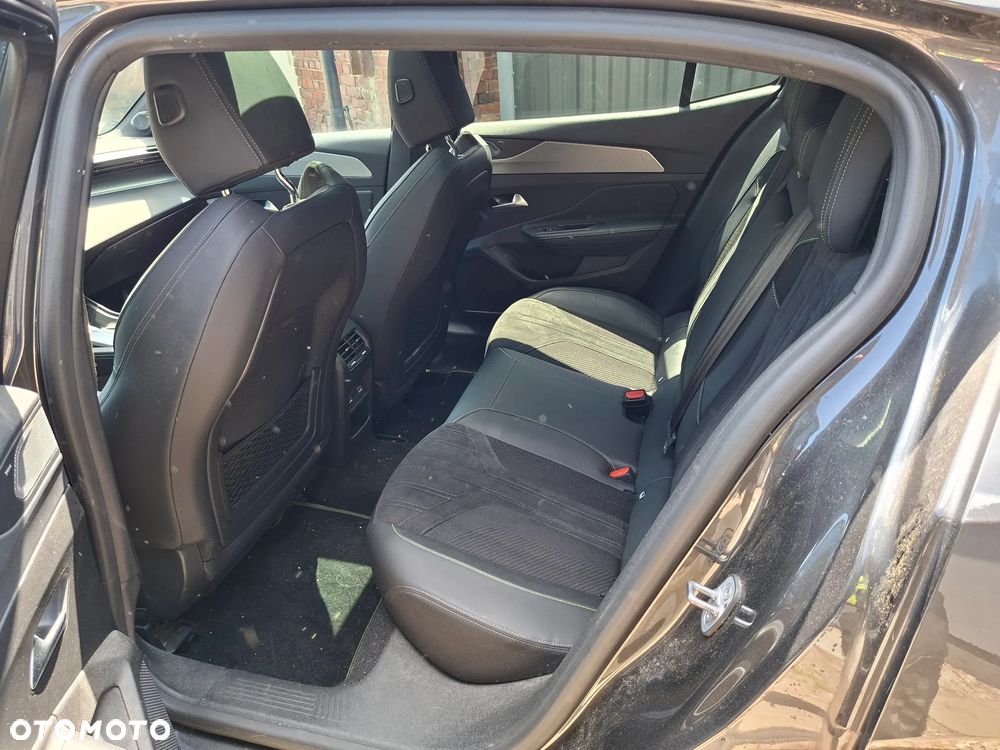 Peugeot 408 225 e-EAT8 GT - 13