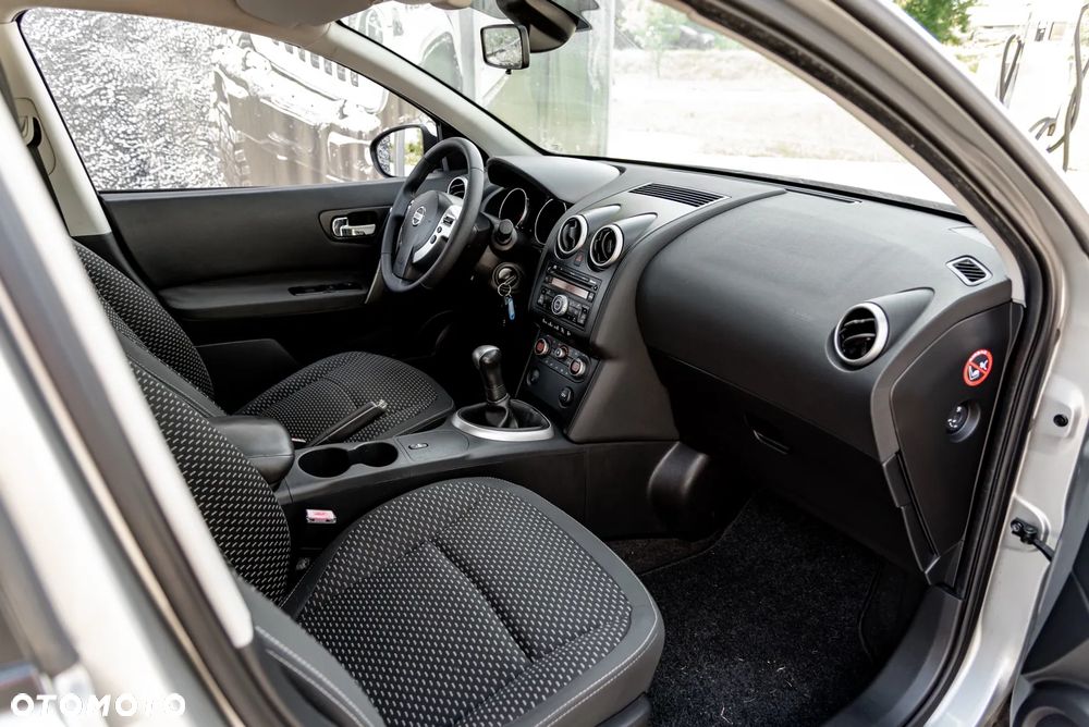 Nissan Qashqai 1.6 Acenta - 21