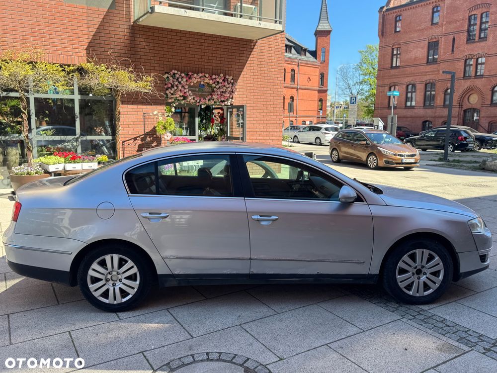 Volkswagen Passat - 6