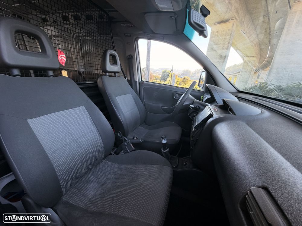 Opel Combo - 12