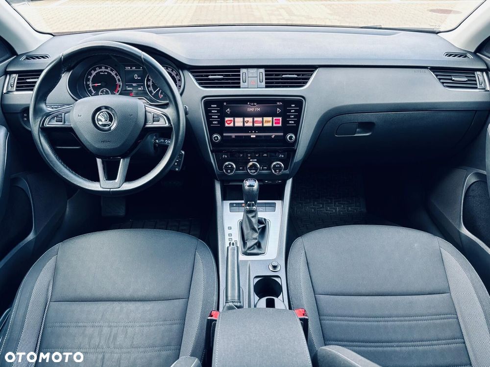 Skoda Octavia 2.0 TDI Ambition DSG - 19
