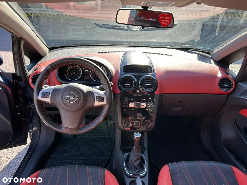 Opel Corsa 1.2 16V Enjoy - 11
