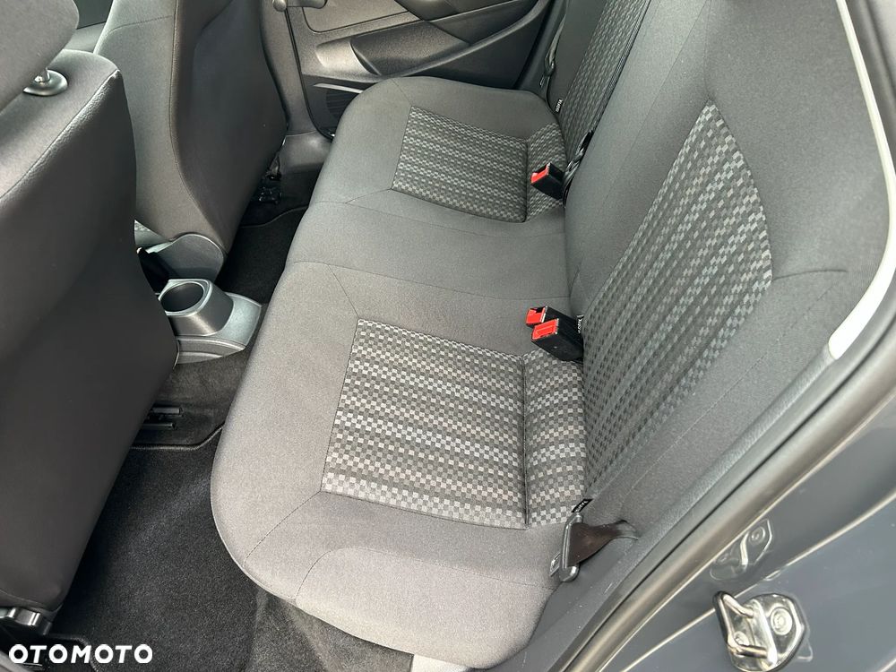 Volkswagen Polo - 29