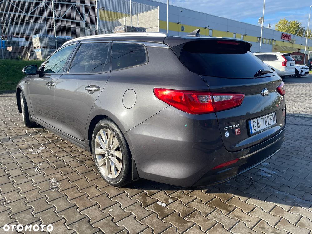 Kia Optima - 5
