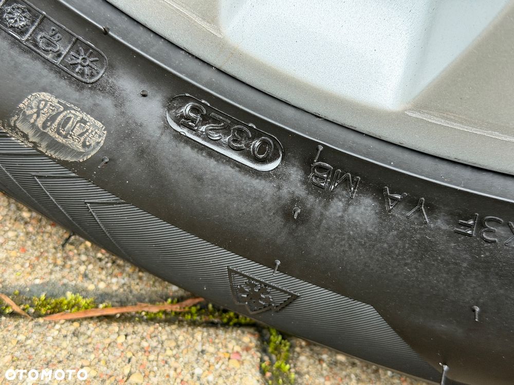 Ford Kuga 2.0 TDCi 2x4 Titanium - 15