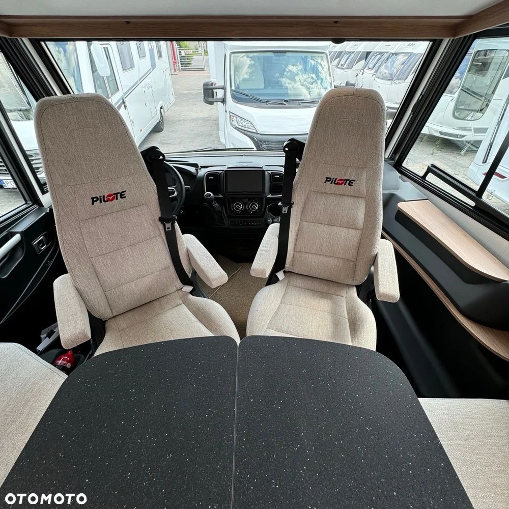 PILOTE G740 FGJ Expression - 19