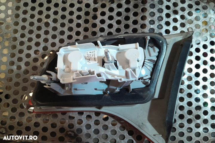 Lampa / Tripla stop stanga pe hayon 8E9945093 Audi A4 B7 [2004 - 2008 - 3