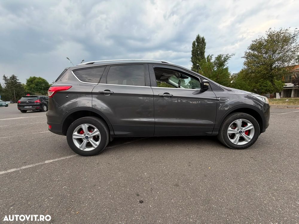 Ford Kuga 2.0 TDCi 4WD Powershift Titanium - 13