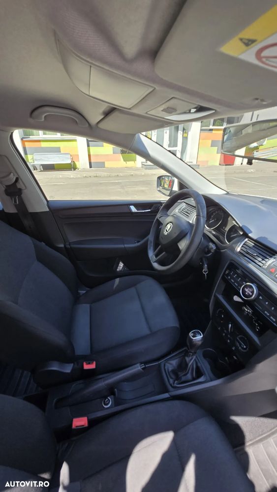Skoda Rapid - 7