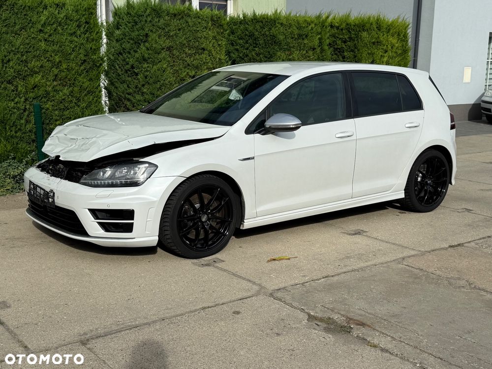 Volkswagen Golf - 5