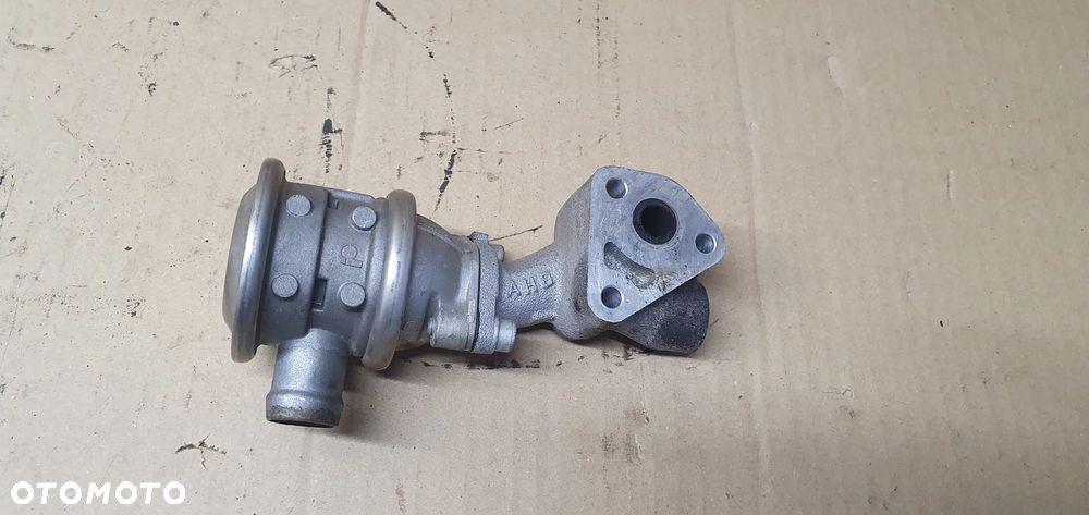 Zawór EGR Audi A4 B6 2.0 06B131817J 06B131101E - 4