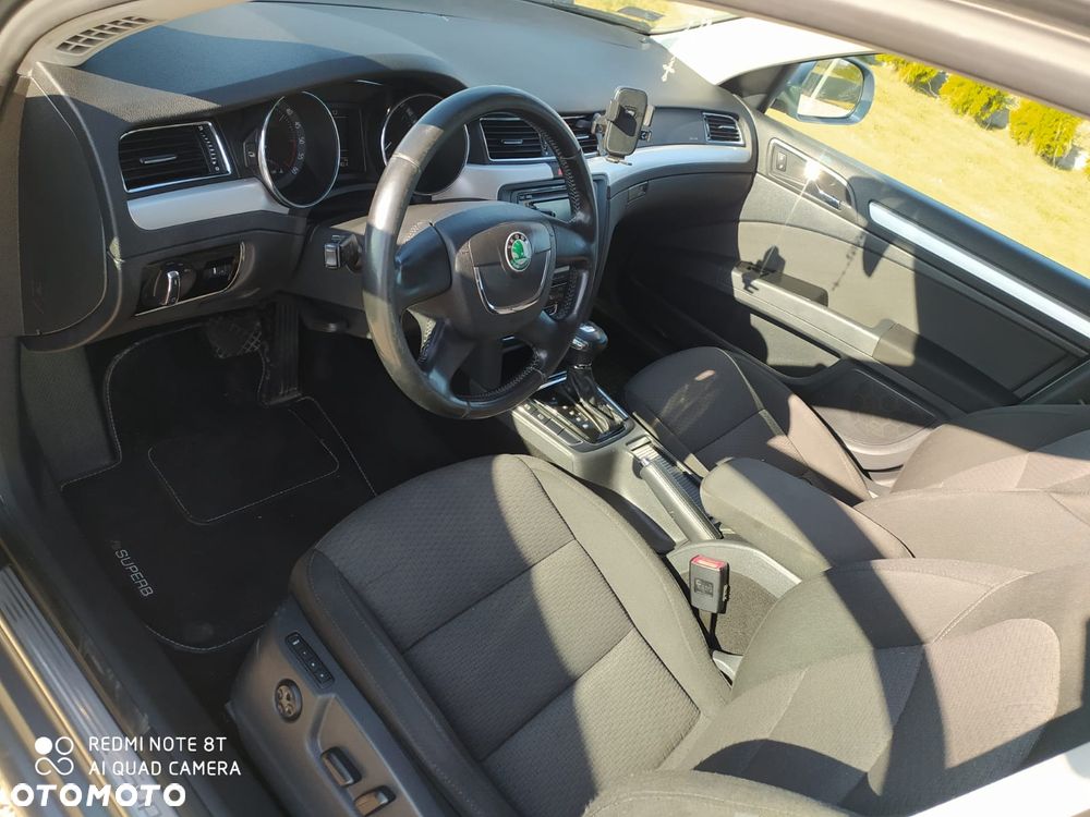 Skoda Superb 2.0 TDI DSG Comfort - 10
