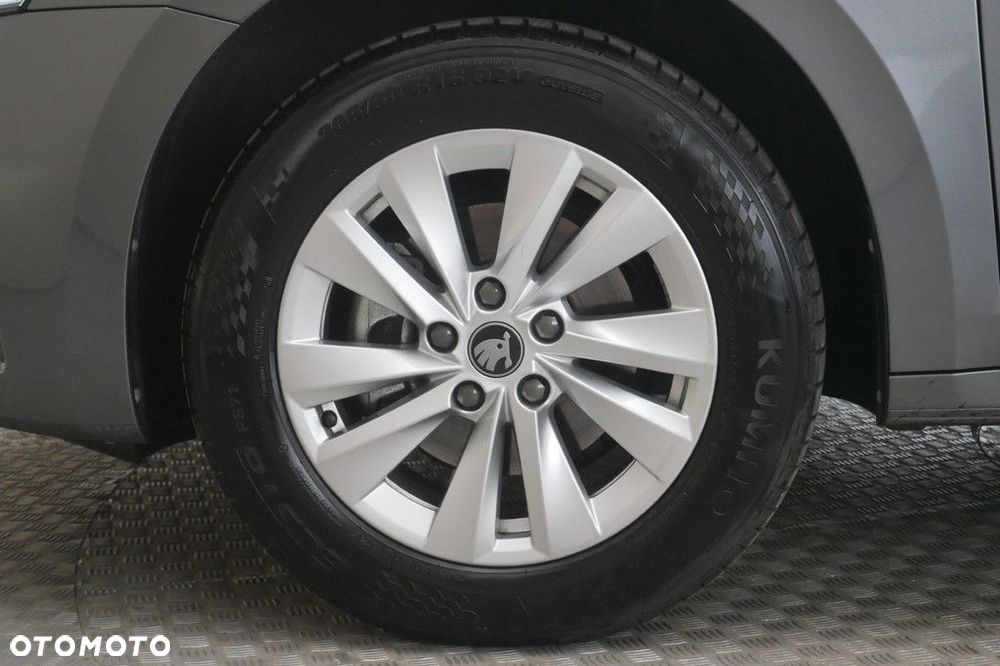 Skoda Octavia 2.0 TDI Essence DSG - 14