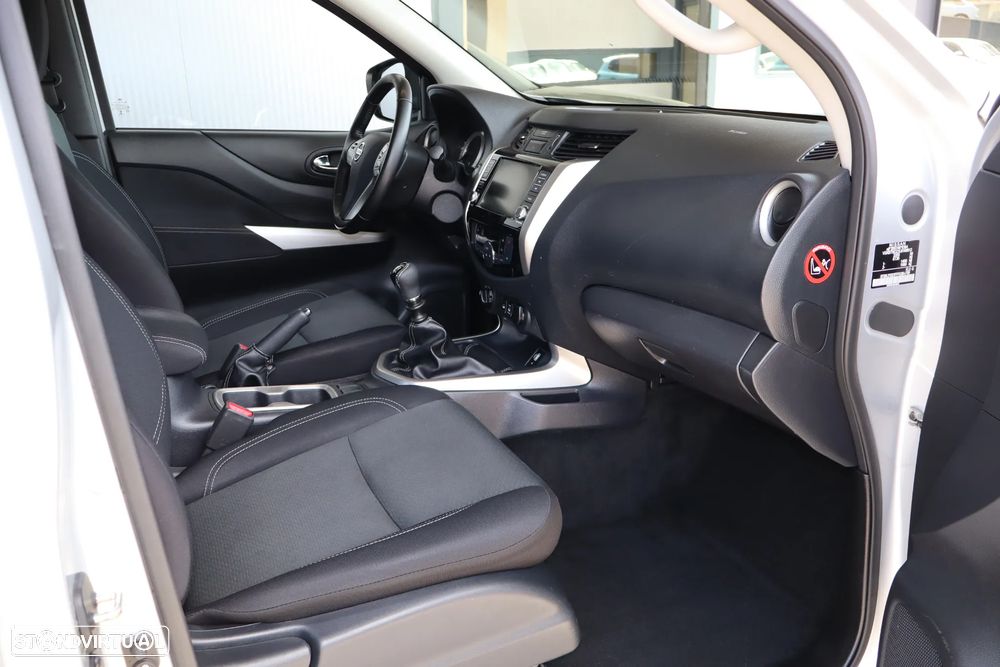 Nissan Navara 2.3 dCi CD 4WD N-Connecta Nav+Barras - 12