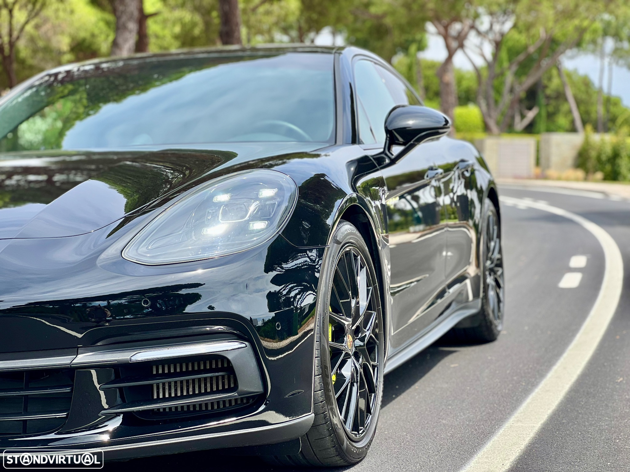 Porsche Panamera 4 E-Hybrid - 26