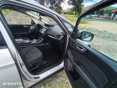 Ford S-Max - 12